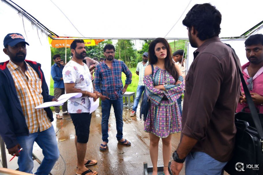 Meelo Evaru Koteeswarudu